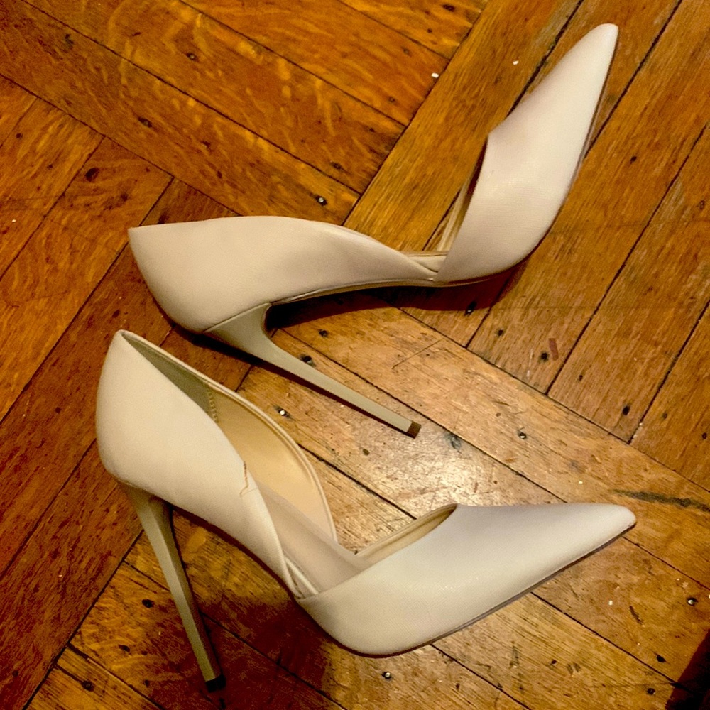 JustFab, size11 , off White